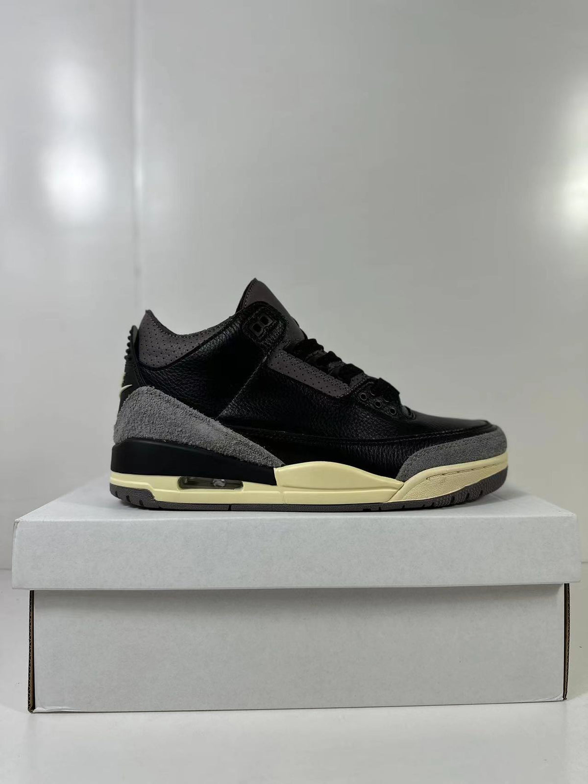 Air Jordan 3 Retro Black Purple FZ8411-001 Sneakers - product image from the listing.
