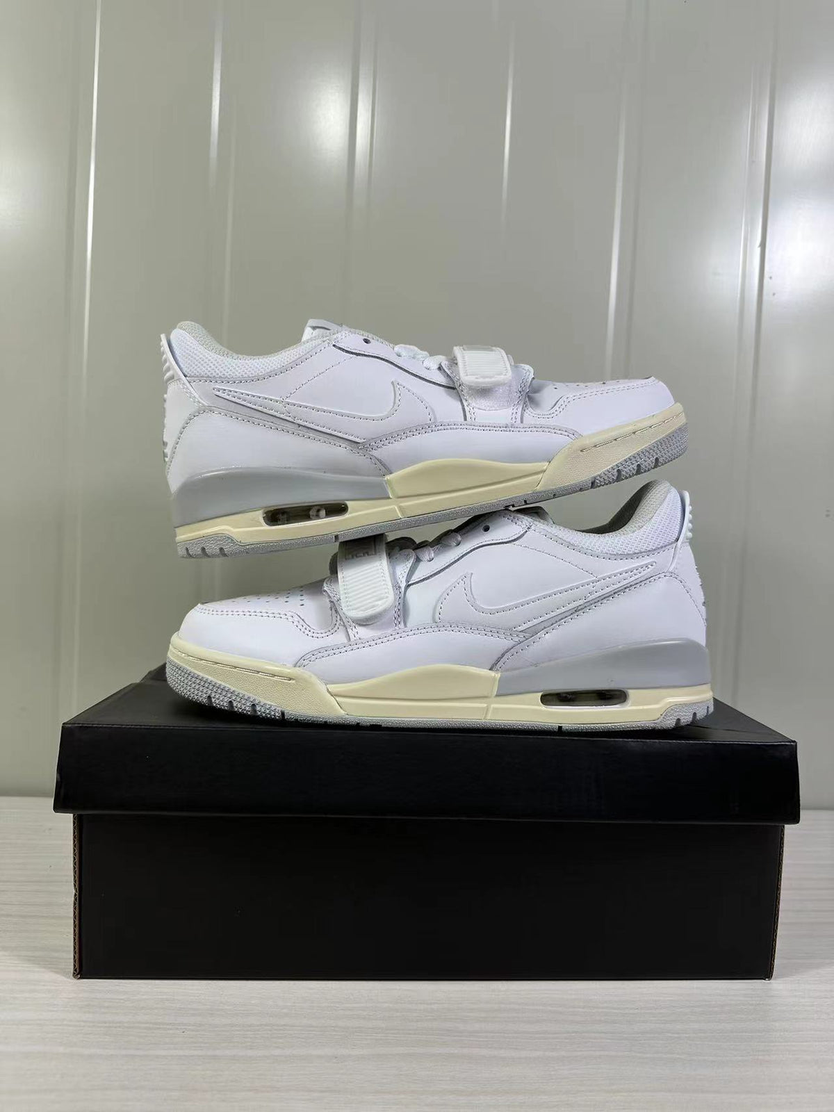 Jordan Legacy 312 Low White HJ9199-111 Trainers - product image from the listing.