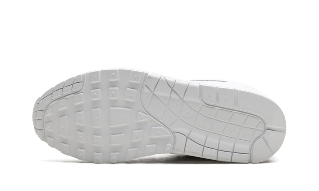"Supreme Triple White" Air Max 1 '87 SP HF8813 100 - product image from the listing.