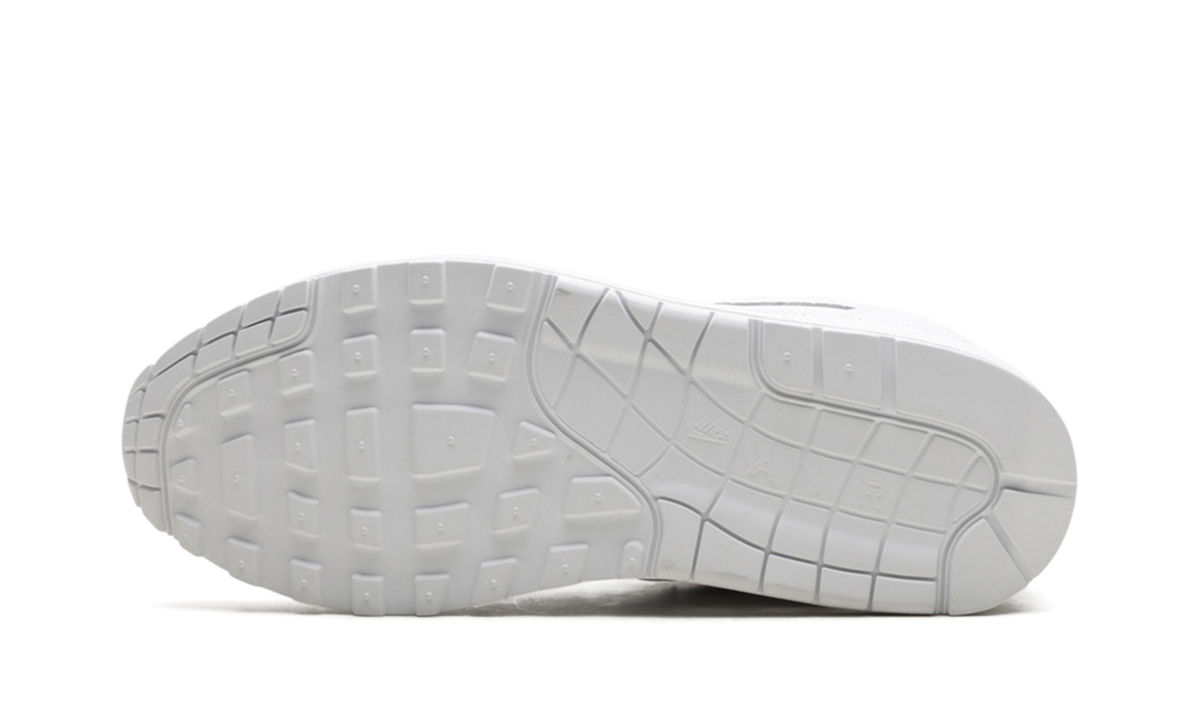 "Supreme Triple White" Air Max 1 '87 SP HF8813 100 - product image from the listing.