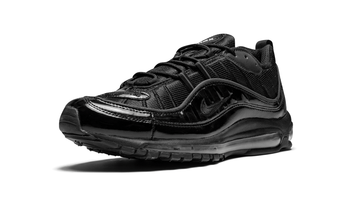 "Supreme - Black" Air Max 98 844694 001 - product image from the listing.