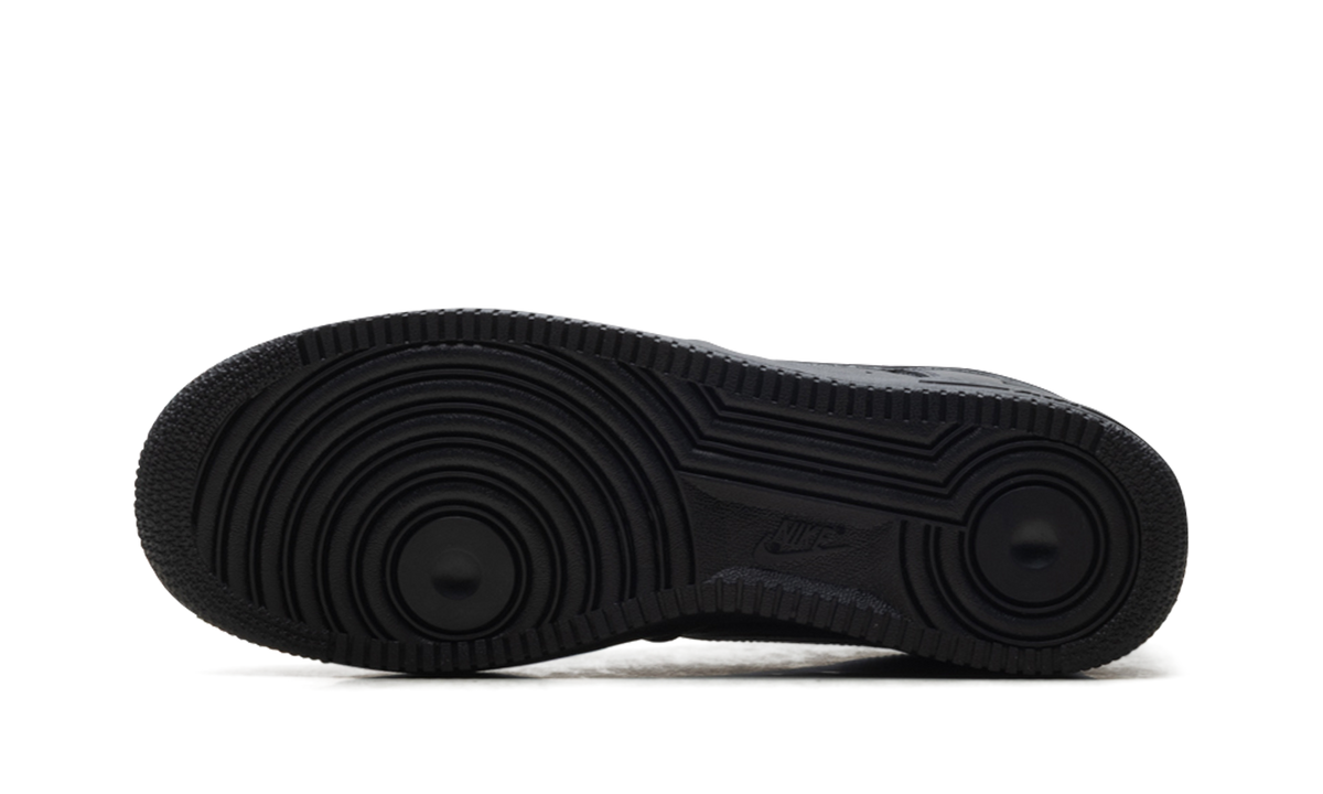 "Supreme - Mini Box Logo Black / White" Air Force 1 Low CU9225 002 - product image from the listing.