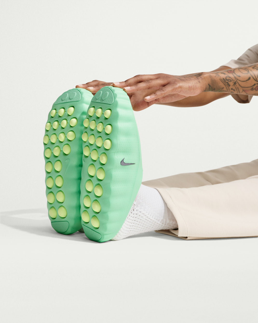 Cucumber Calm — Nike Mind 001 HQ4307-302