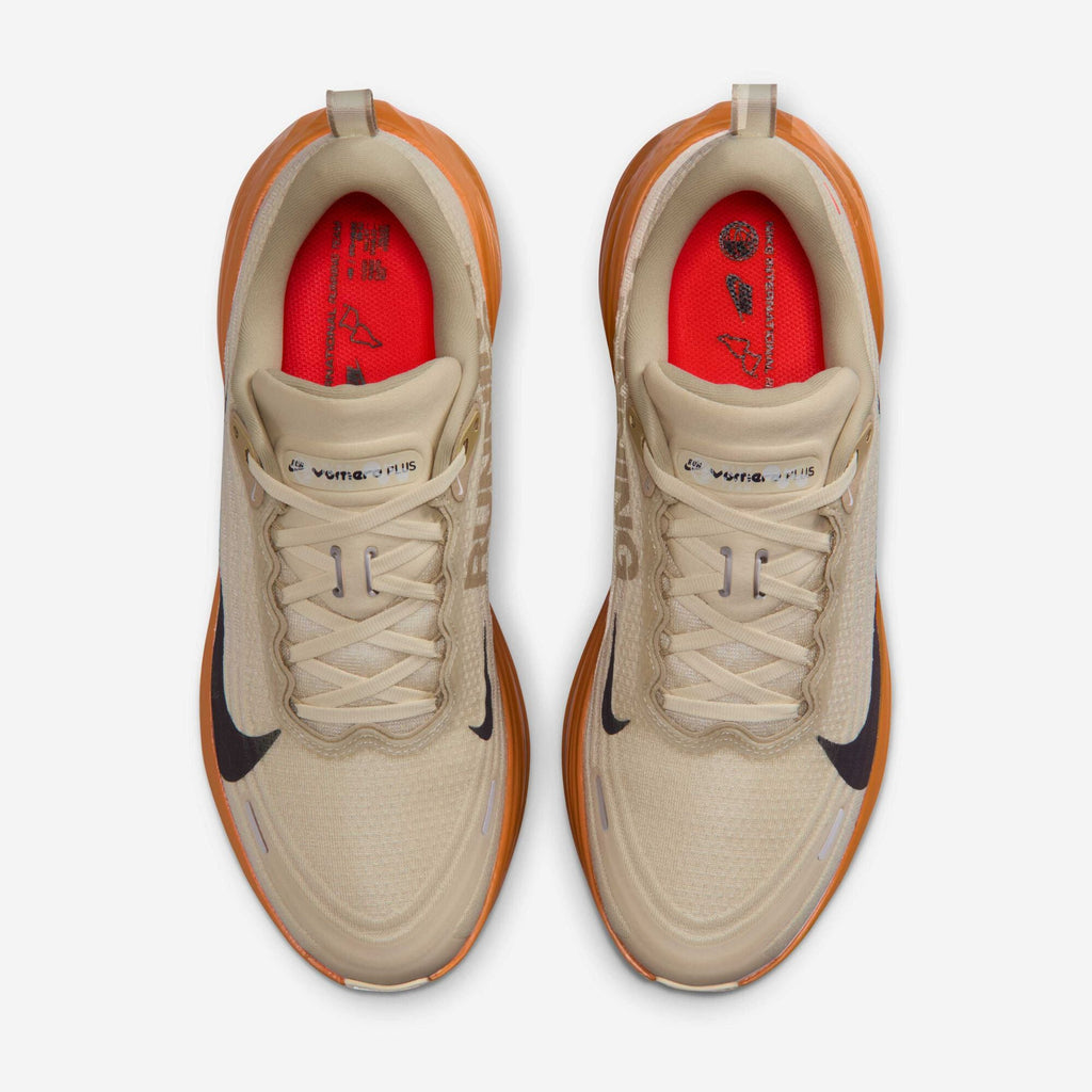 Running Poets — Nike Air Zoom Vomero Plus Sneaker IM6679-258