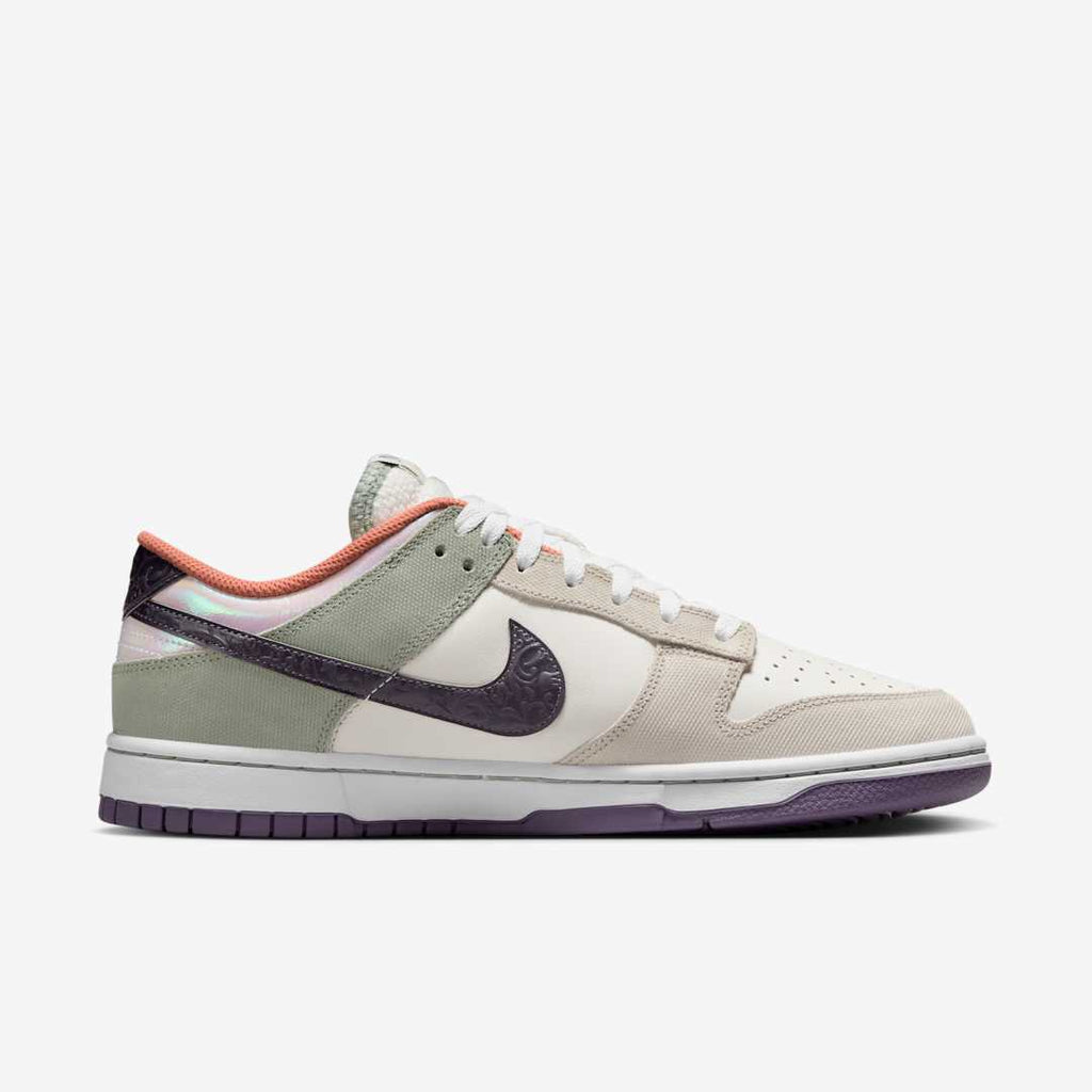 NOLA — Nike Dunk Low Sneaker HV5750-133