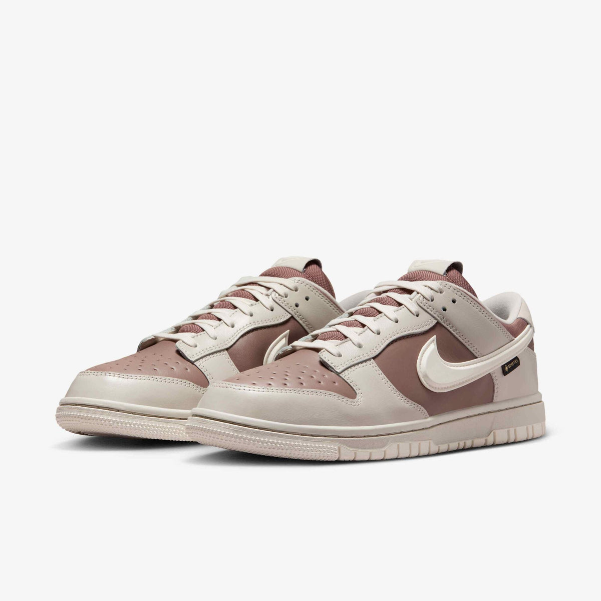 Light Bone — Nike Dunk Low GORE-TEX Sneaker HQ2053-002