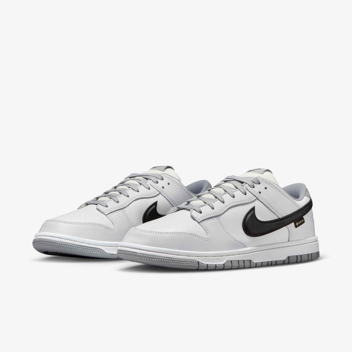White Black — Nike Dunk Low GORE-TEX Sneaker HQ2053-100
