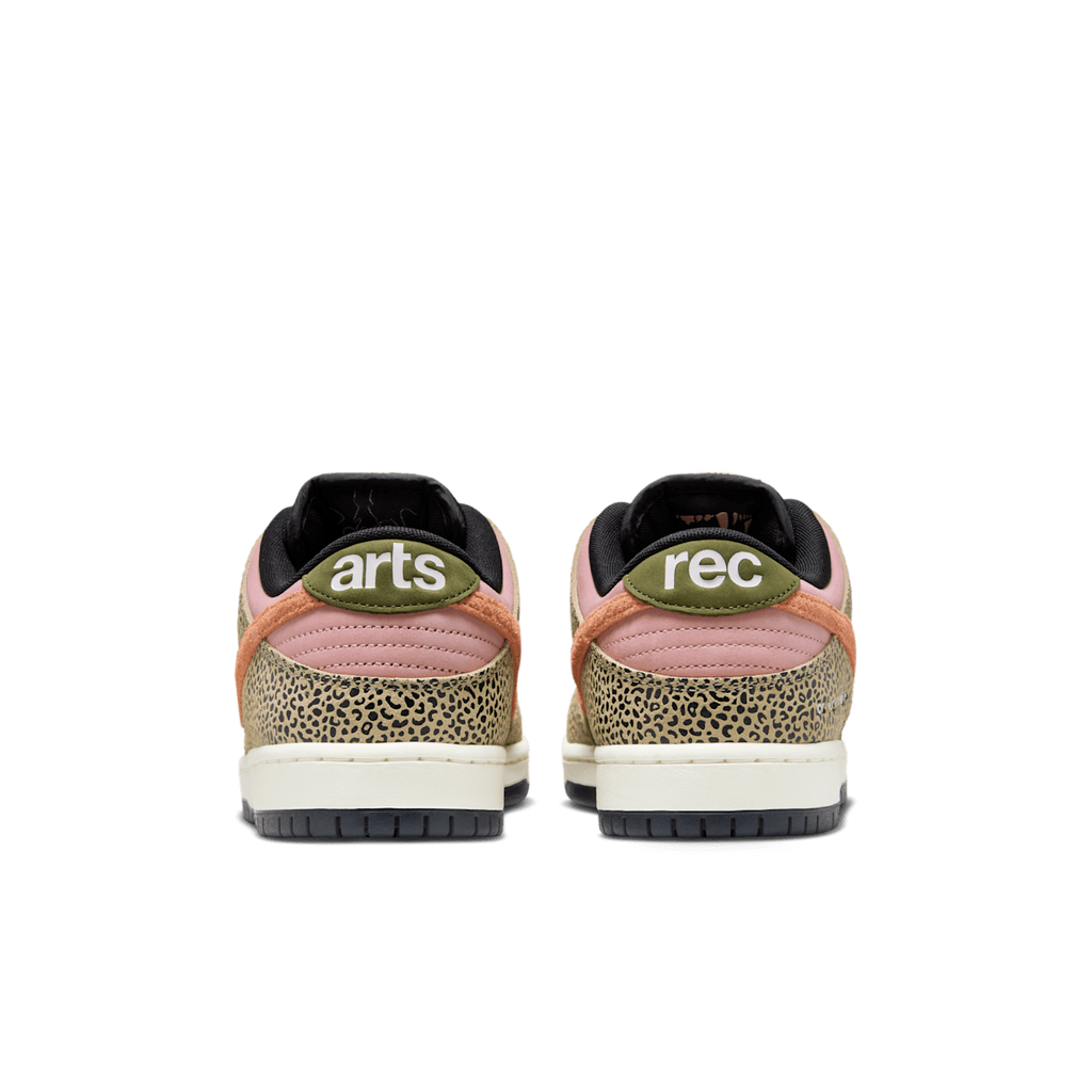 Arts-Rec x Nike SB Dunk Low Sneaker IH3211-200