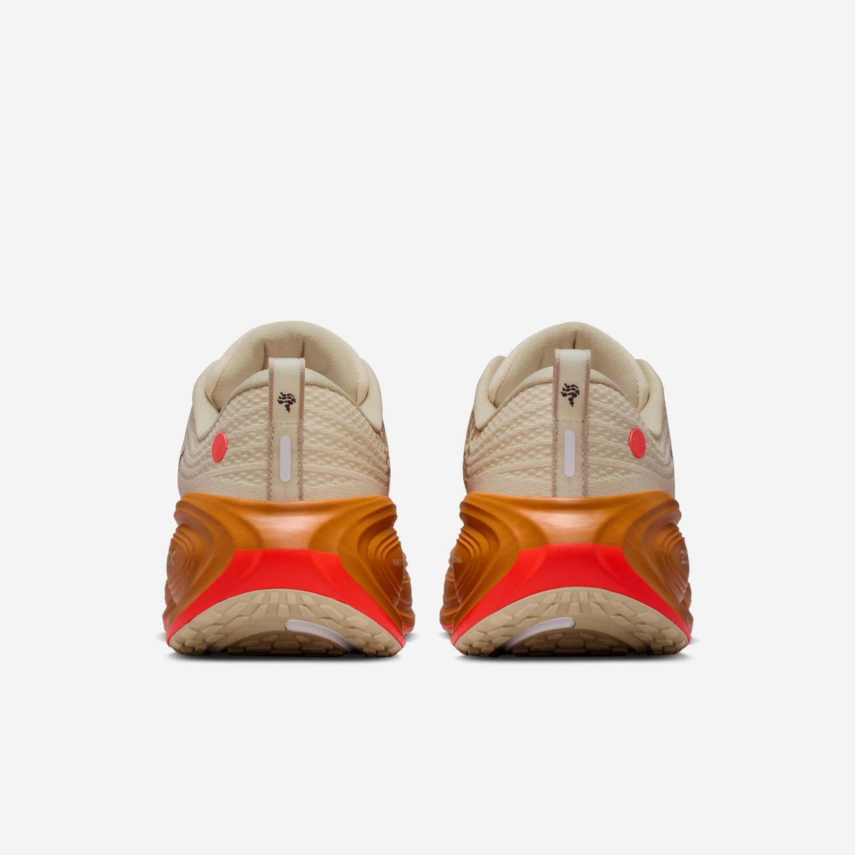 Running Poets — Nike Air Zoom Vomero Plus Sneaker IM6679-258