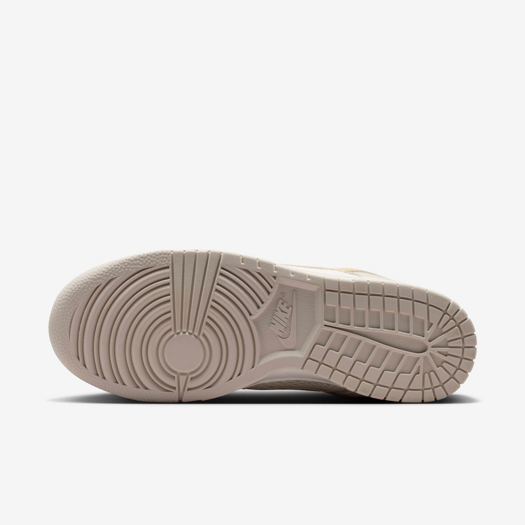 Sail Linen — Nike Dunk Low SE Sneaker IH2479-101