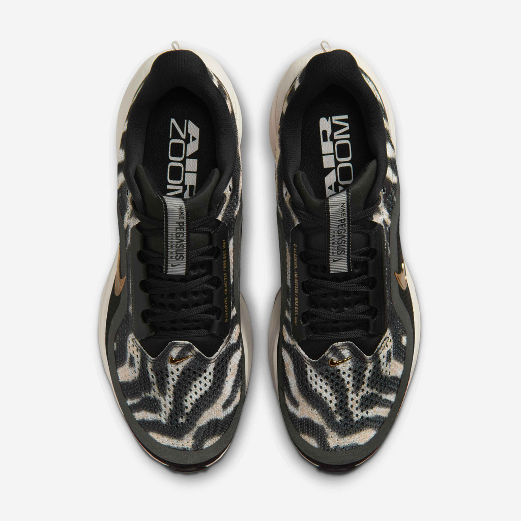Zebra — Nike Pegasus Premium Sneaker IQ0368-010