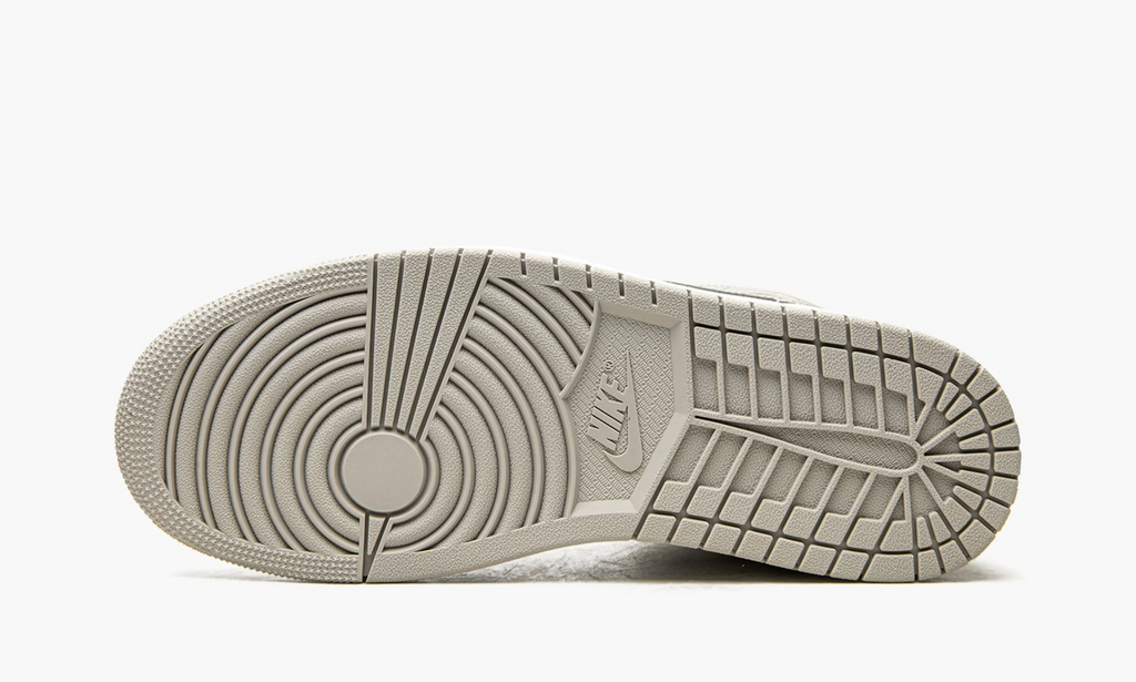 Linen — Jordan 1 Mid
