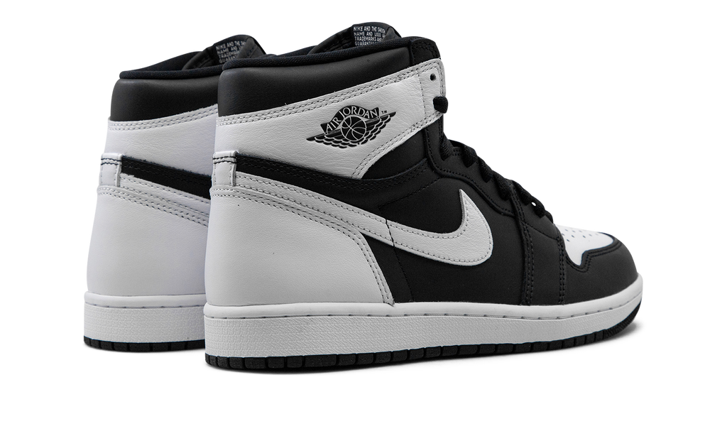"Reverse Panda" Air Jordan 1 Retro High OG DZ5485 010 - product image from the listing.