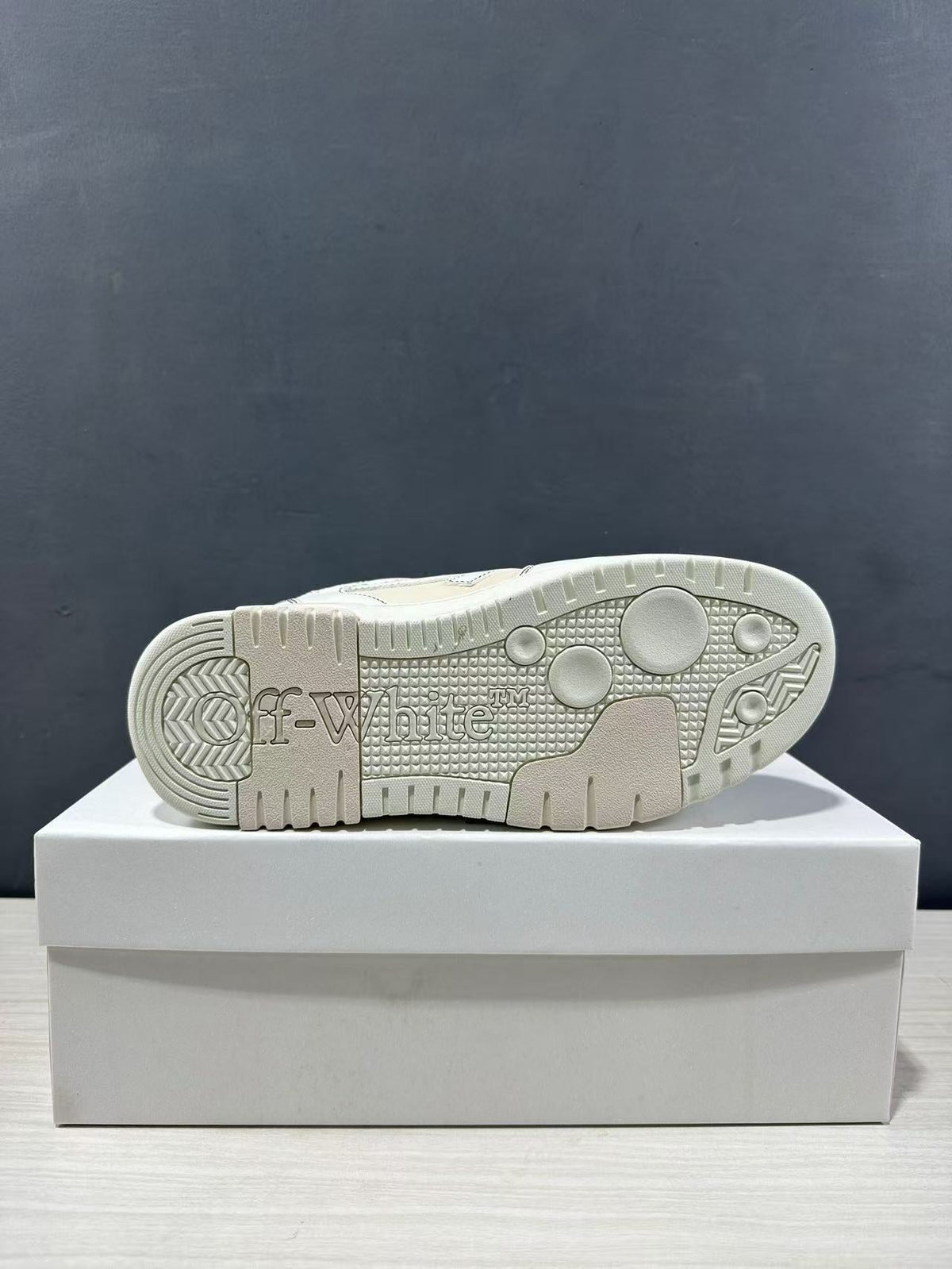 Off-White Off Court Leather Low-Top Sneakers in Cream White - product image from the listing.