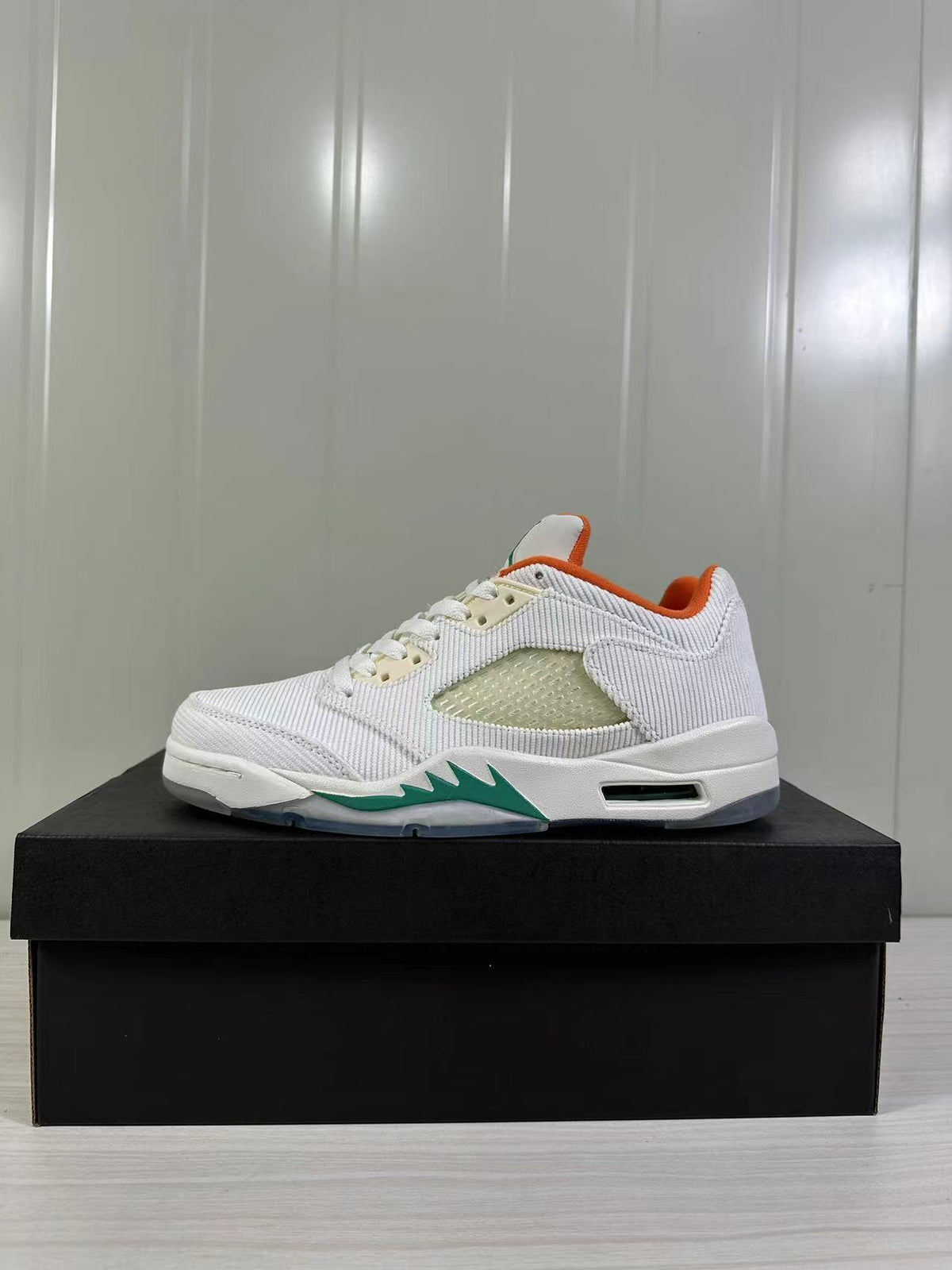 Air Jordan 5 Low Golf White Green CW4204-100 - product image from the listing.