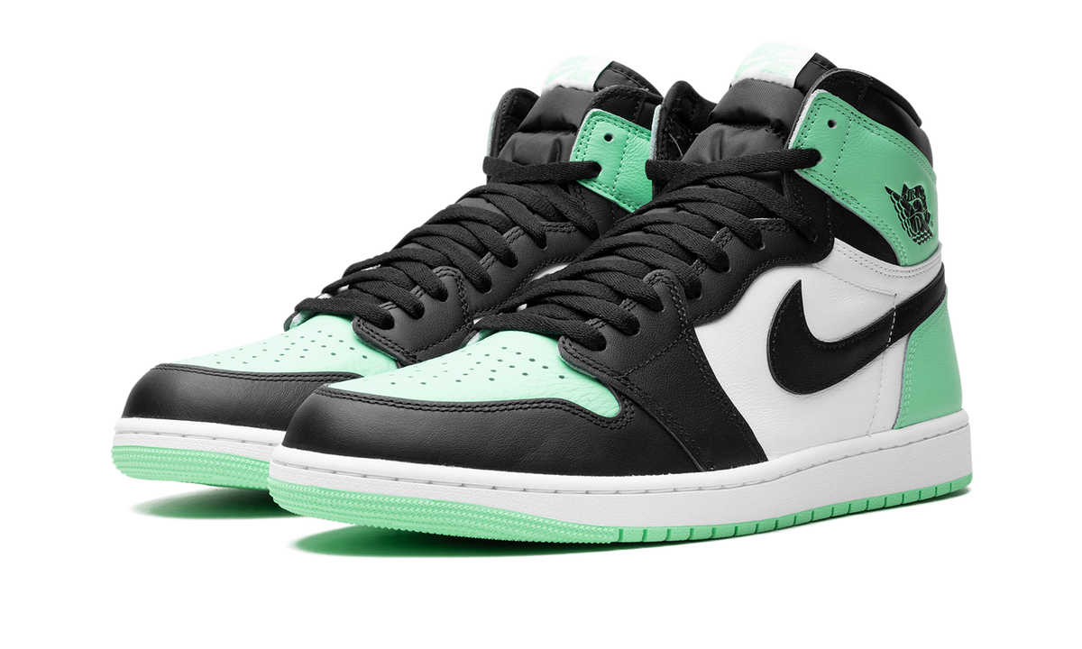 "Green Glow" Air Jordan 1 Retro High OG DZ5485 130 - product image from the listing.
