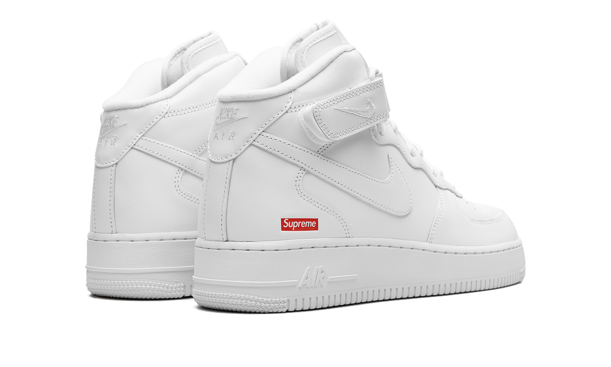 "Supreme - Mini Box Logo White" Air Force 1 Mid FZ8784 100 - product image from the listing.