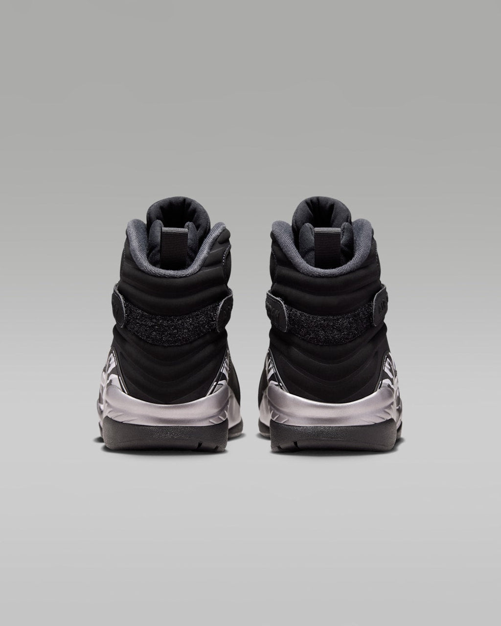 Chrome — Air Jordan 8 Retro 305381-007