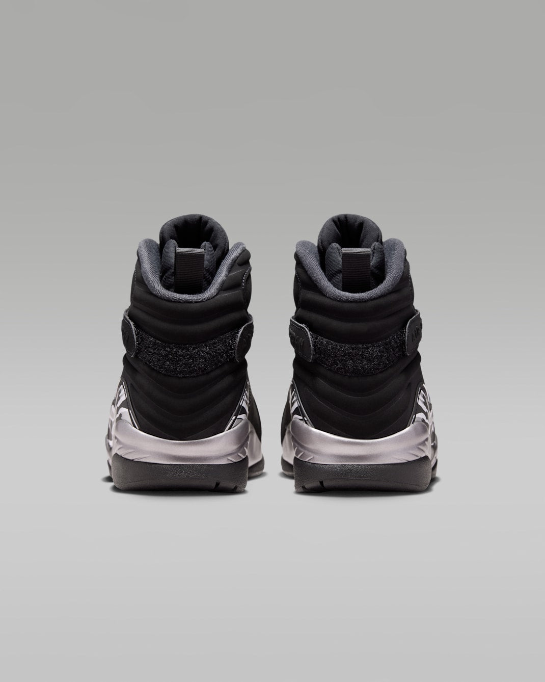 Chrome — Air Jordan 8 Retro 305381-007