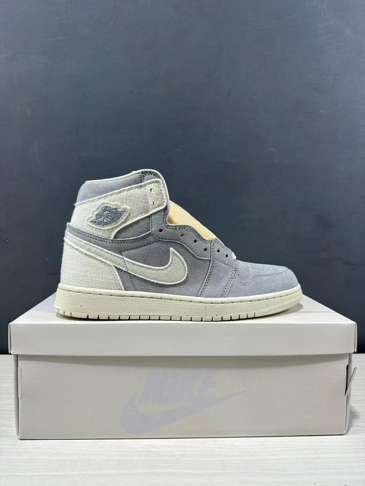 Air Jordan 1 High Sneakers Grey FD8636-011 - product image from the listing.