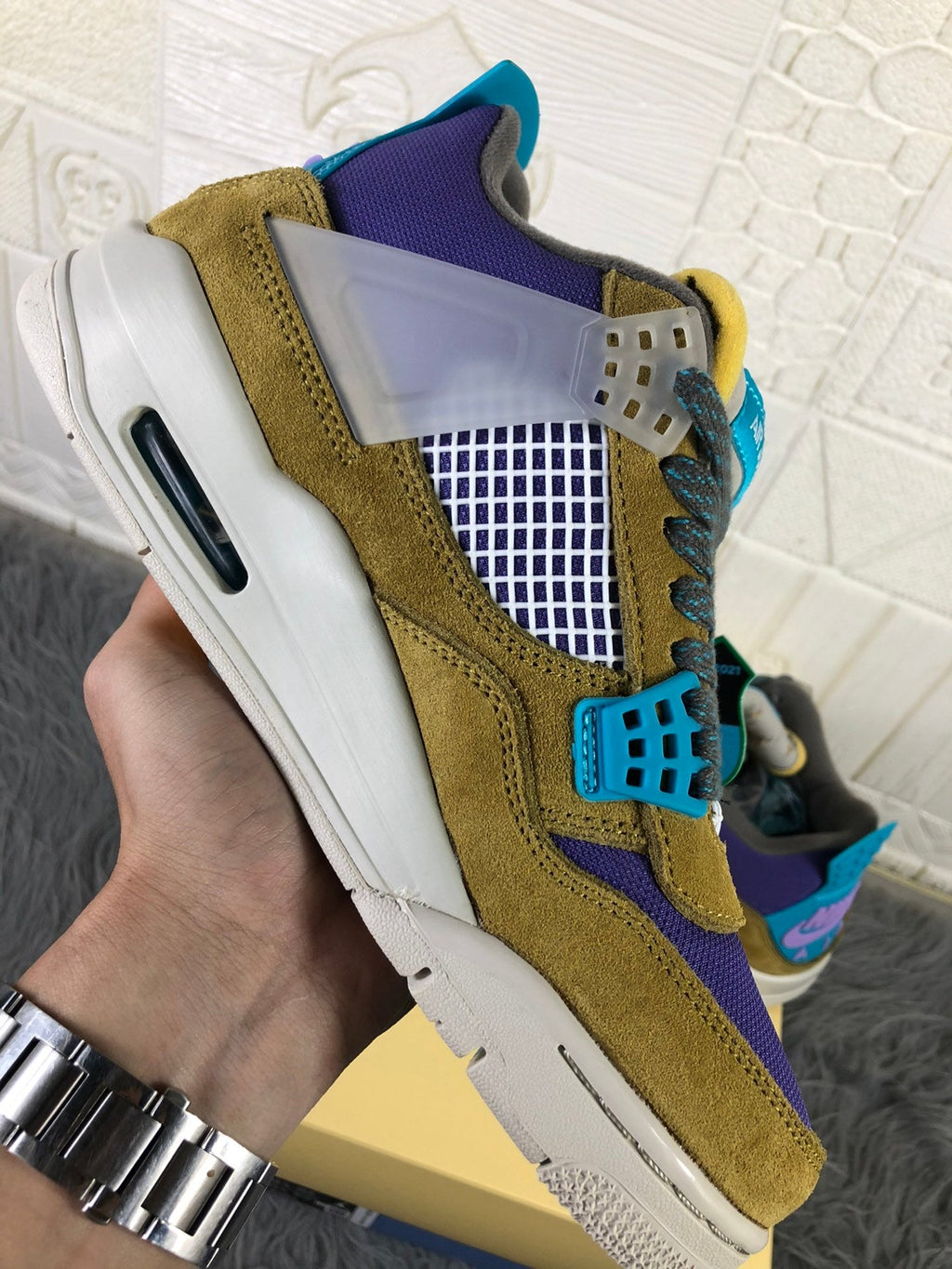 Air Jordan 4 Desert Moss Sneakers Olive Purple DJ5718-300 - product image from the listing.