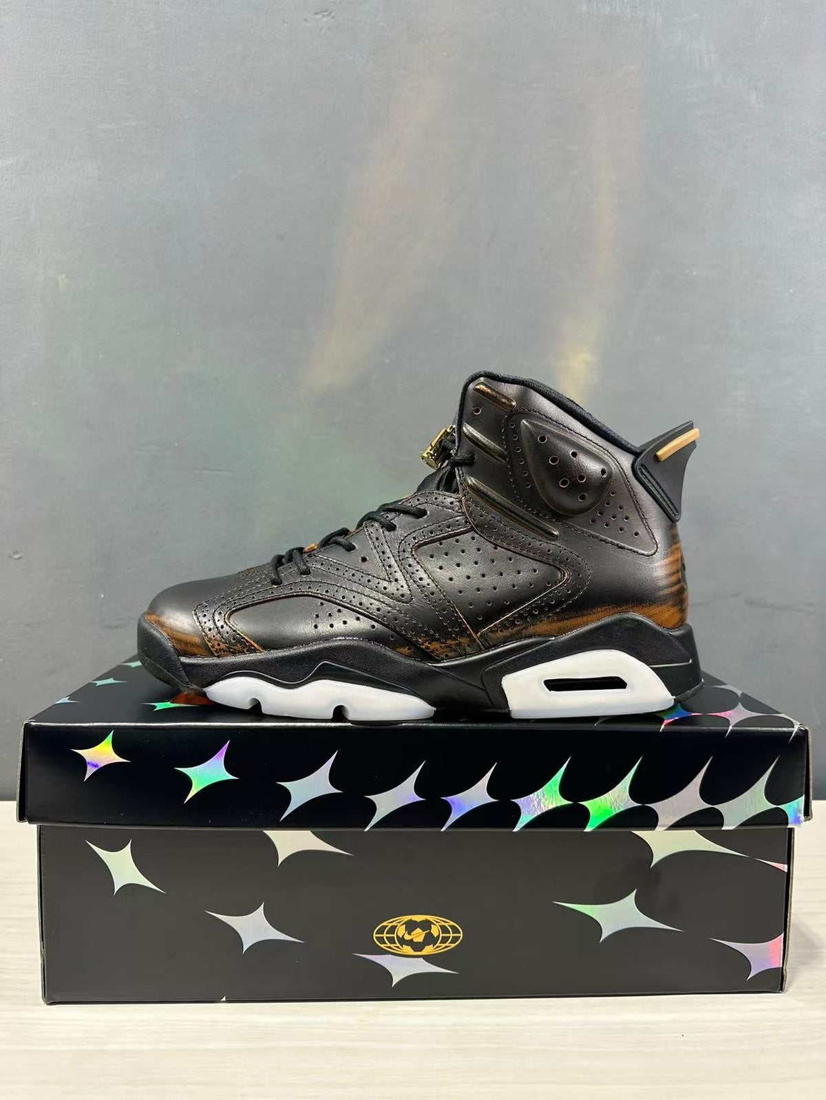 Air Jordan 6 Xuan Wu Black Basketball Sneakers IR7572-220 - product image from the listing.