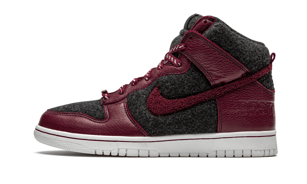 "Destroyer" Dunk High Supreme 318655 061 - product image from the listing.