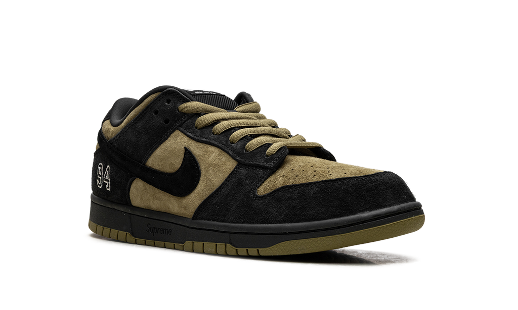 "Supreme - Camper Green" SB Dunk Low HQ8487 300 - product image from the listing.