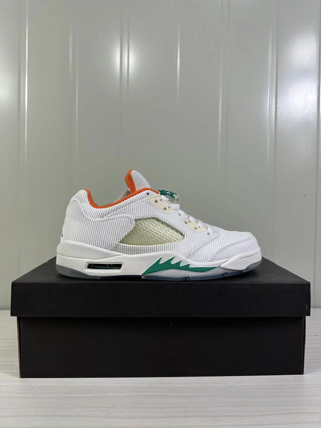 Air Jordan 5 Low Golf White Green CW4204-100 - product image from the listing.