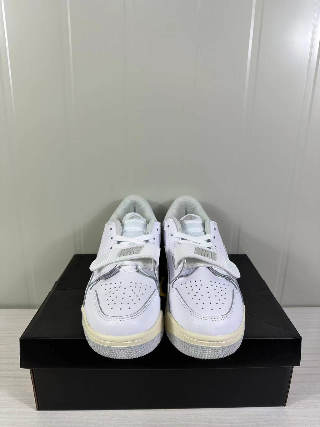 Jordan Legacy 312 Low White HJ9199-111 Trainers - product image from the listing.