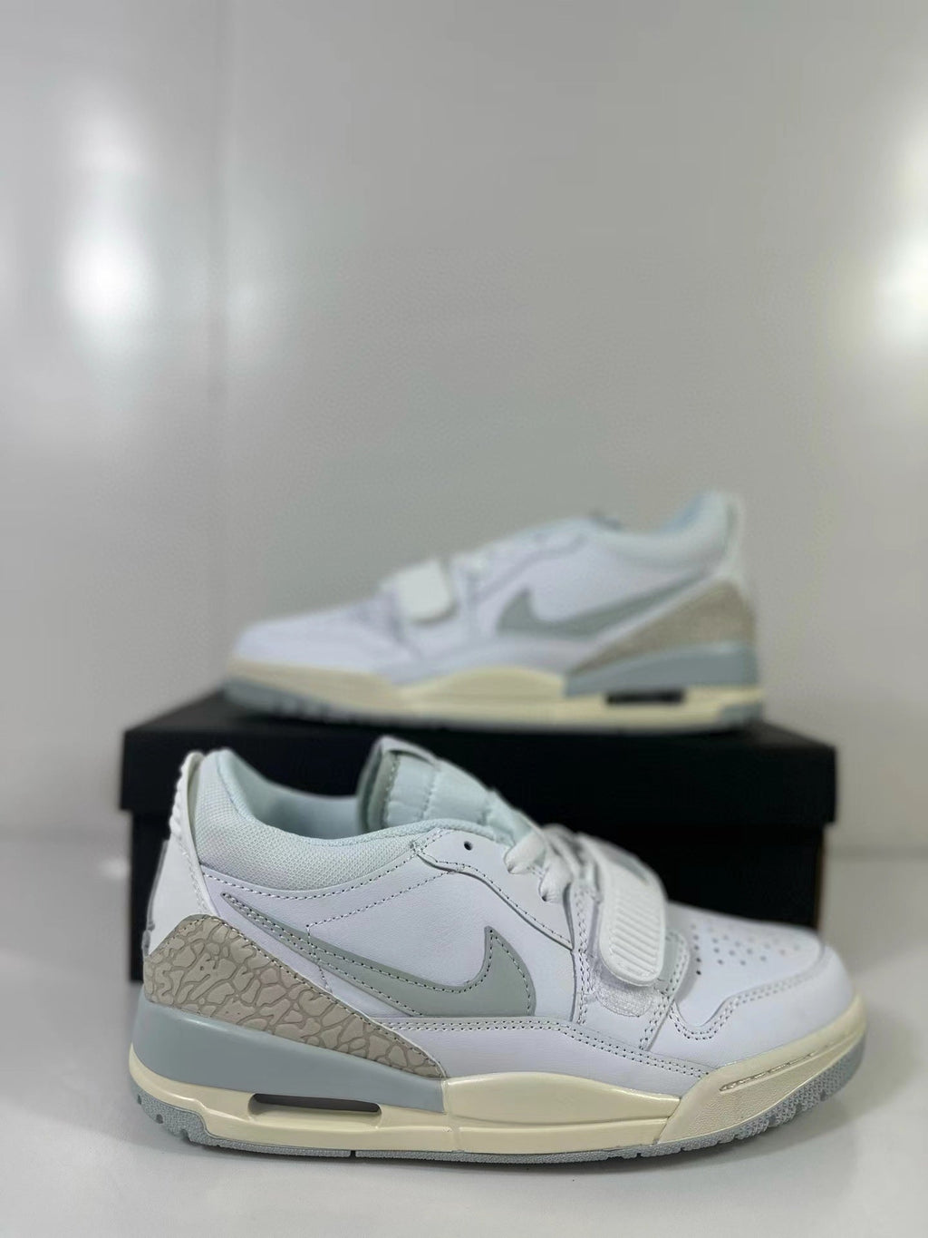 Jordan Legacy 312 Low Sneakers in Silver Yellow HJ3480-101 - product image from the listing.