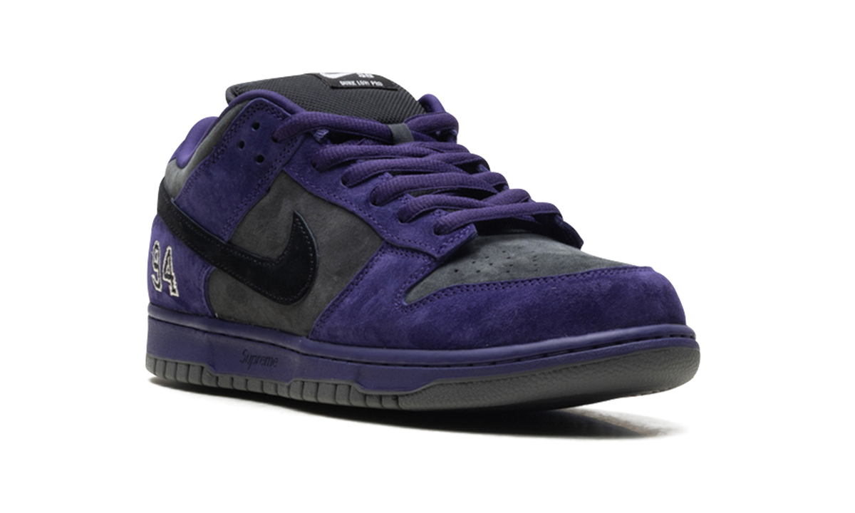 "Supreme - Ink" SB Dunk Low HQ8487 500 - product image from the listing.