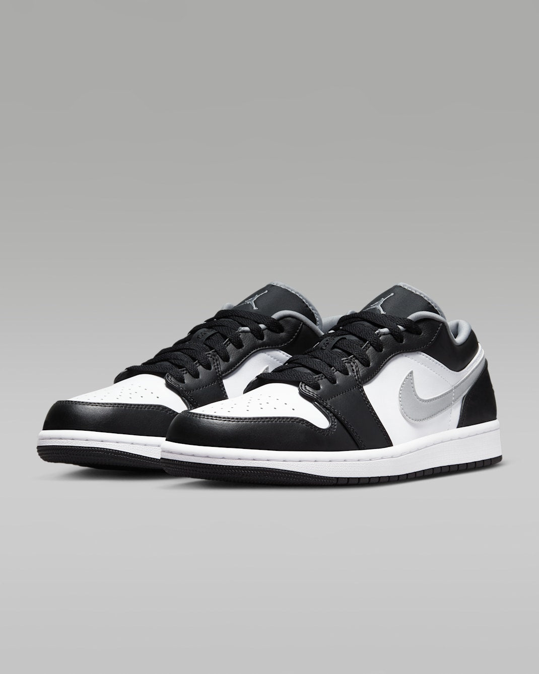 Black/White — Air Jordan 1 Low 553558-040