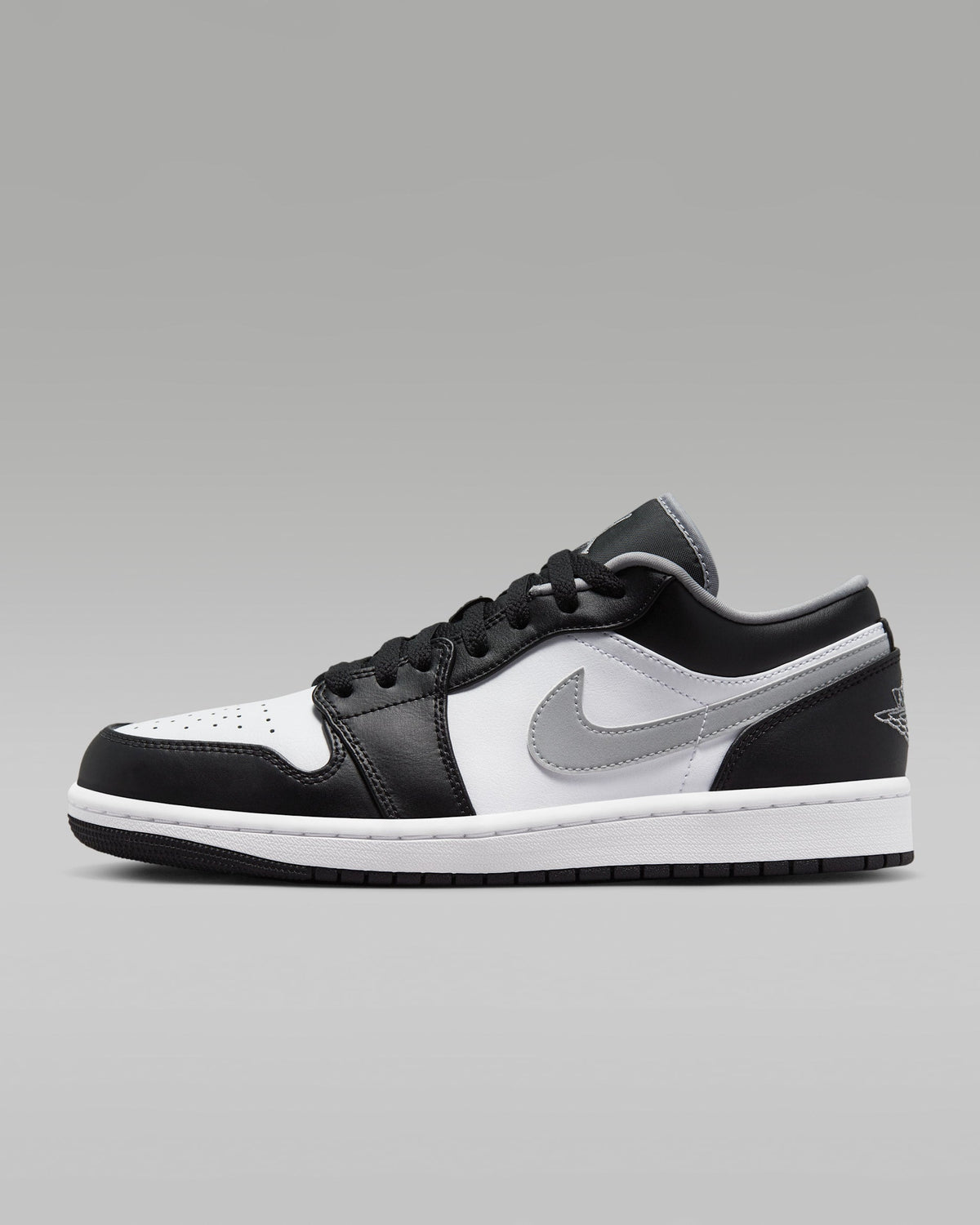 Black/White — Air Jordan 1 Low 553558-040