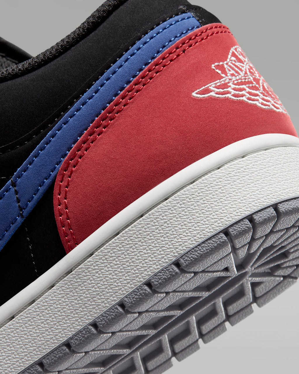 Black/True Blue — Air Jordan 1 Low 553558-049
