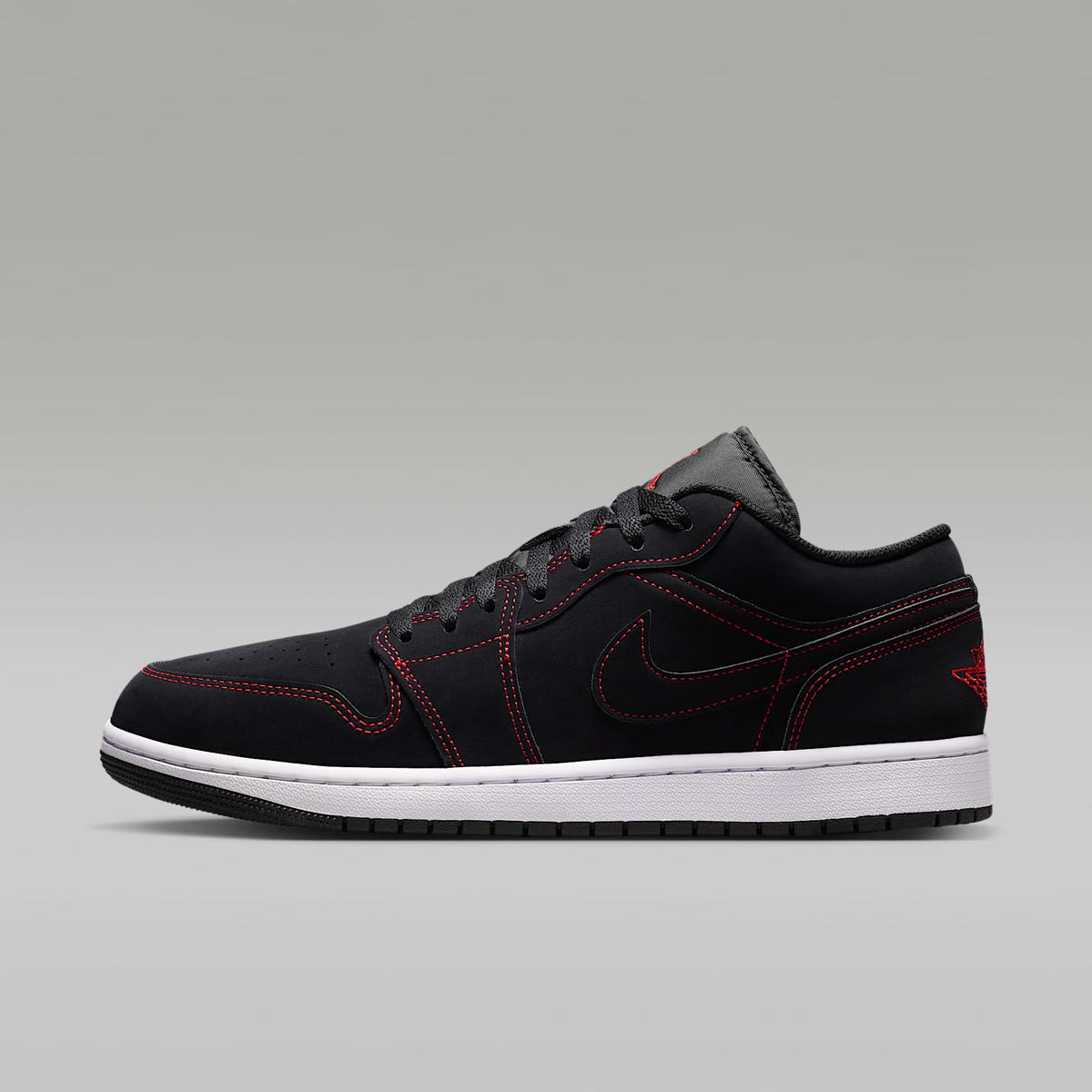Bloodline — Air Jordan 1 Low 553558-076