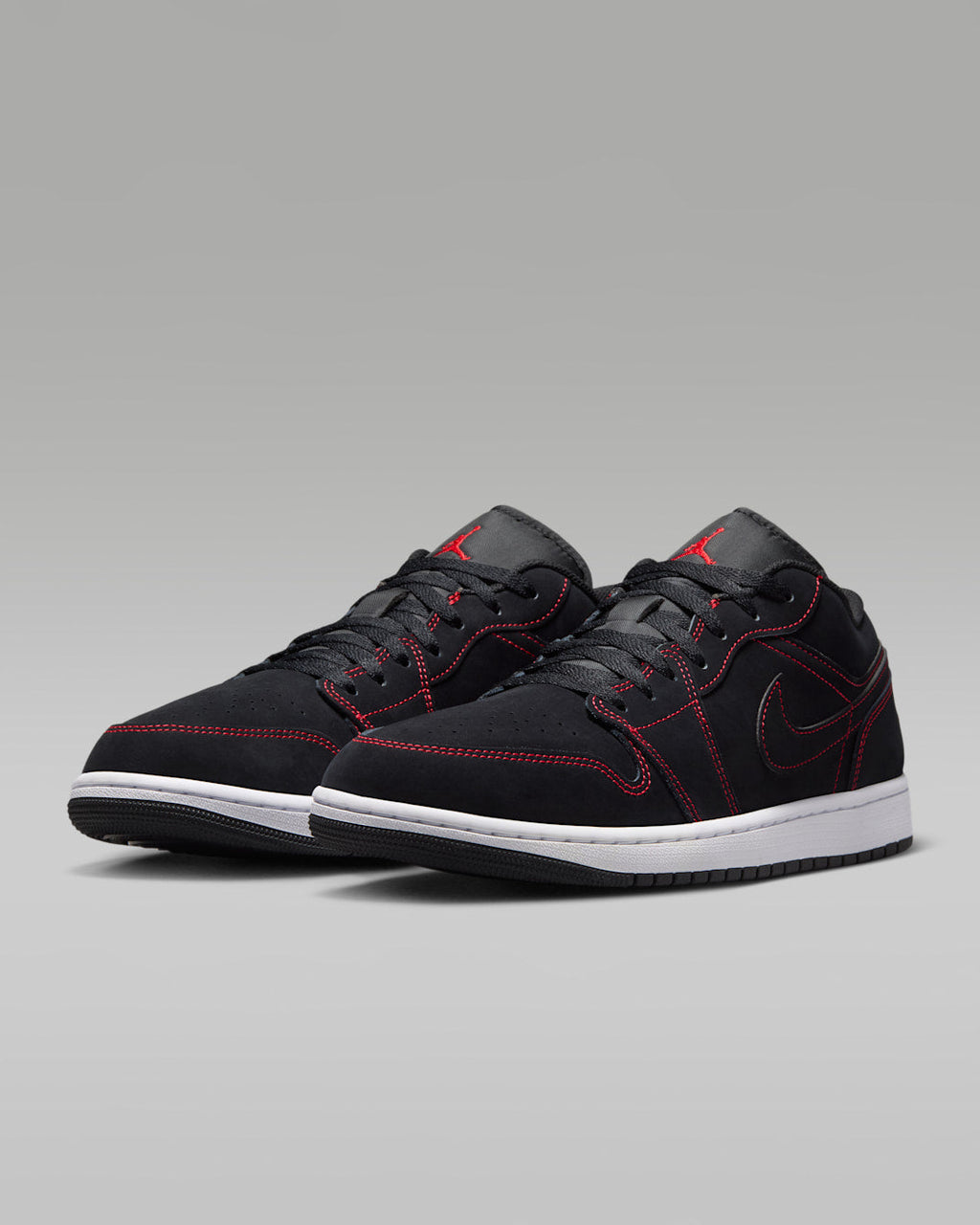 Bloodline — Air Jordan 1 Low 553558-076