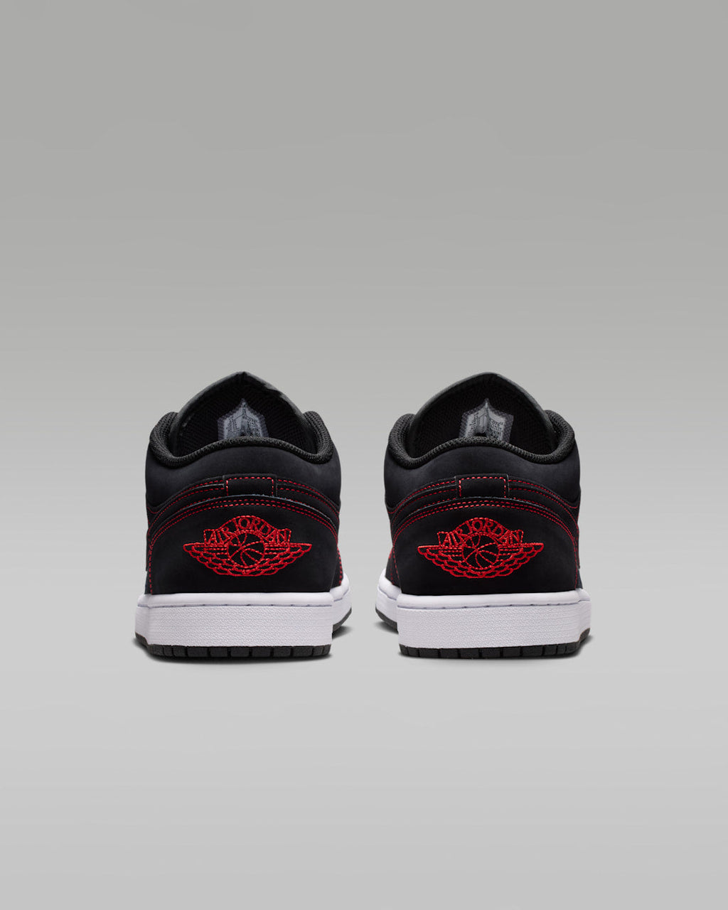 Bloodline — Air Jordan 1 Low 553558-076