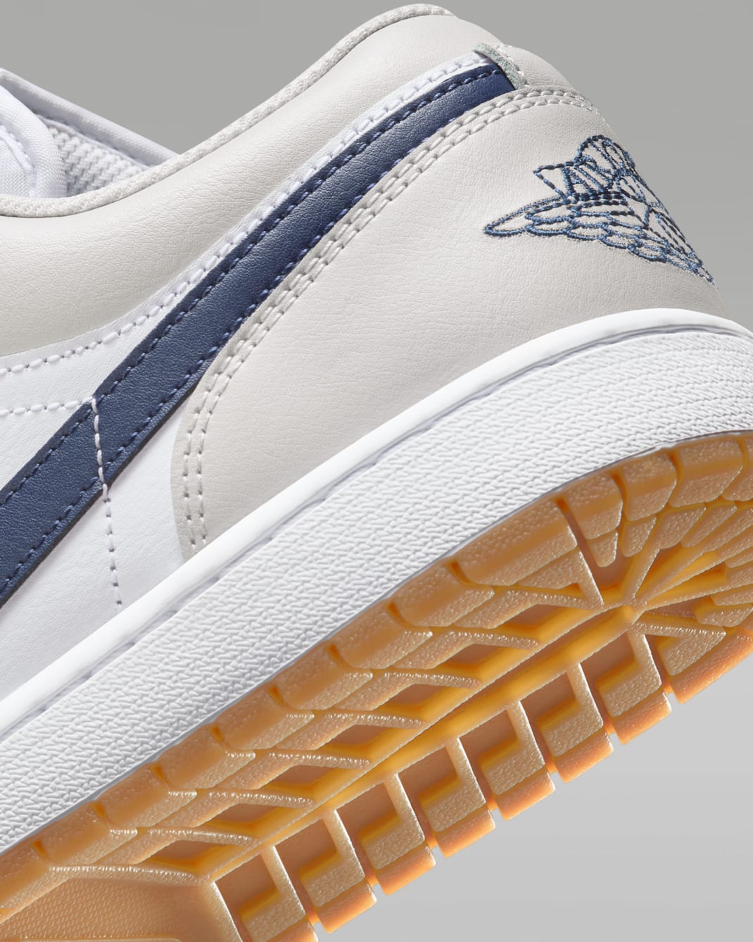 White/Neutral Grey — Air Jordan 1 Low 553558-146