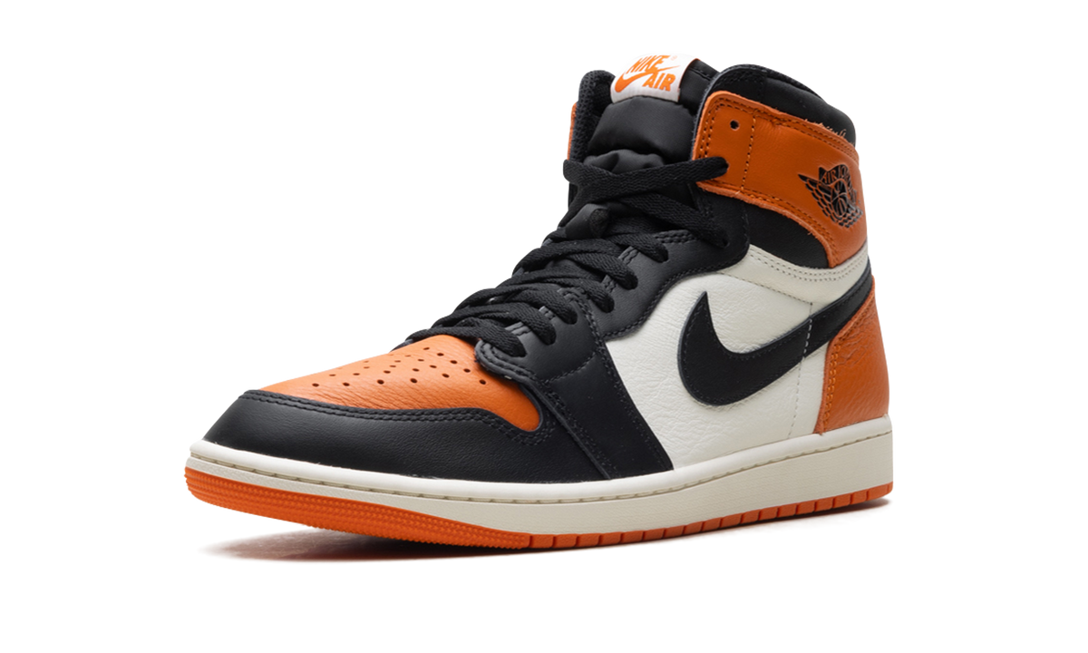 "Shattered Backboard (2025)" Air Jordan 1 High OG DZ5485 008 - product image from the listing.