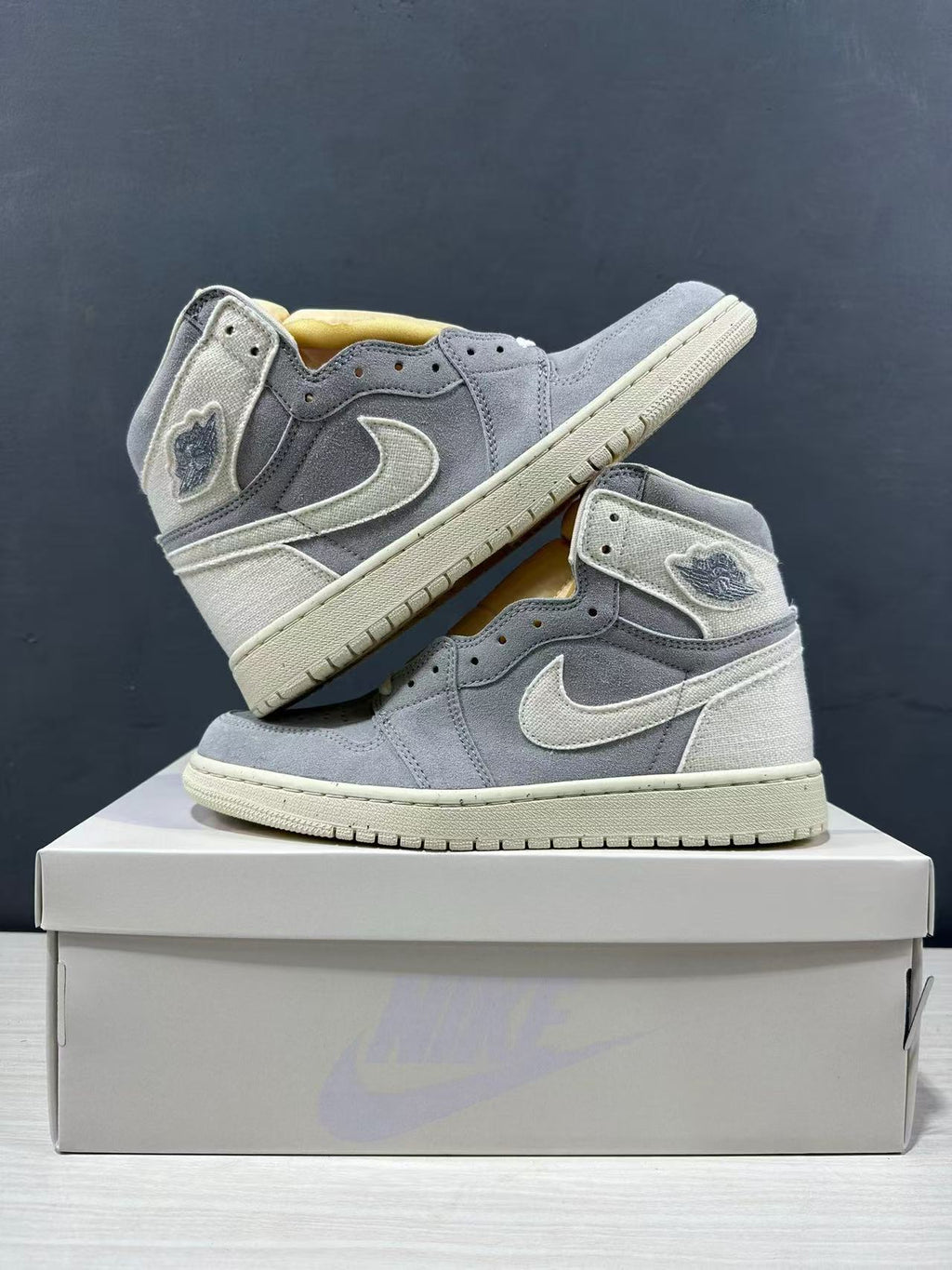 Air Jordan 1 High Sneakers Grey FD8636-011 - product image from the listing.
