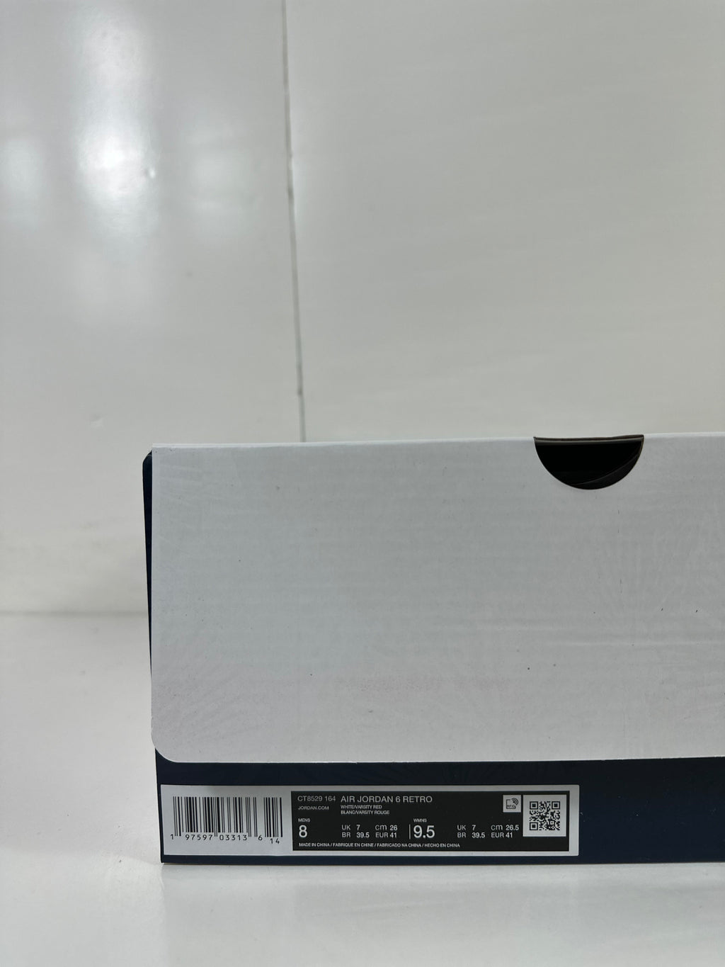 Air Jordan 6 Retro Olympic London Sneakers White Navy CT8529-164 - product image from the listing.