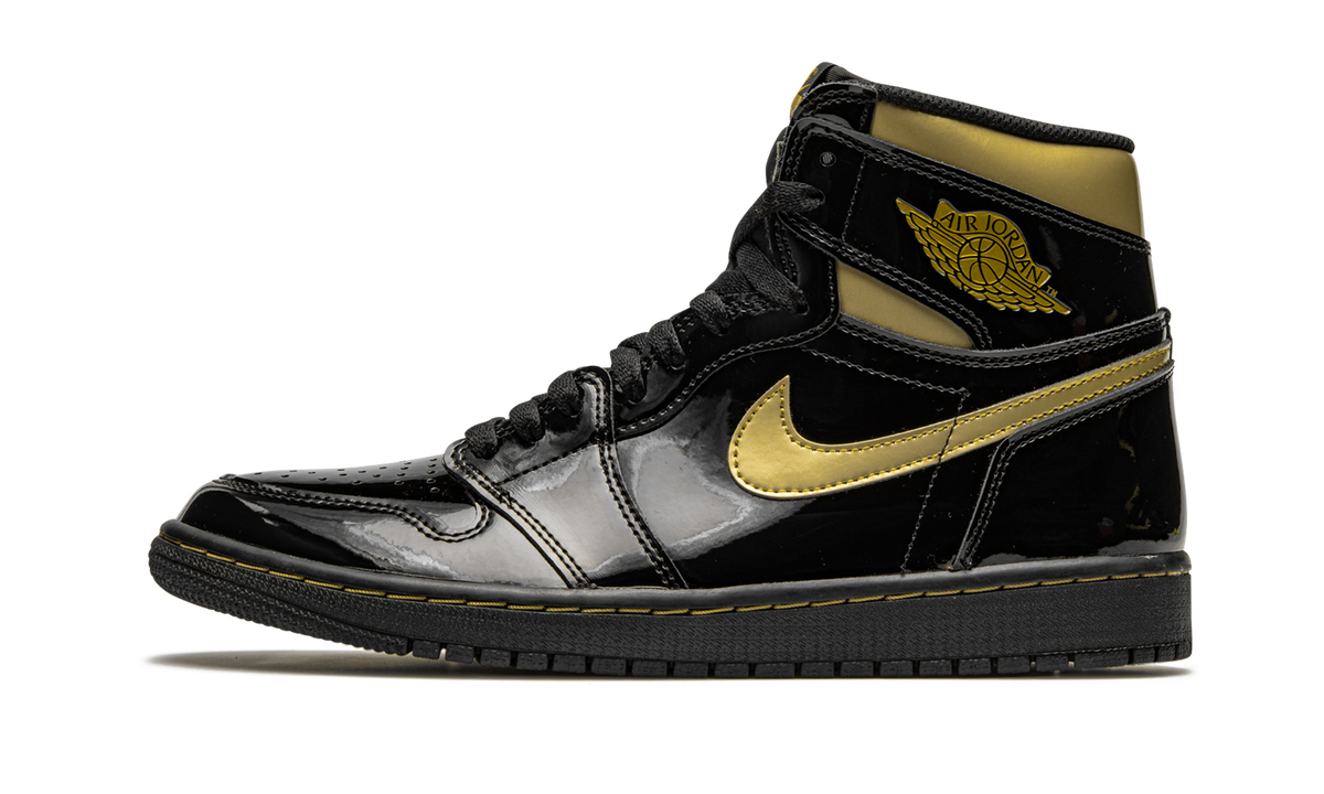 "Black Metallic Gold" Air Jordan 1 Retro High OG 555088 032 - product image from the listing.