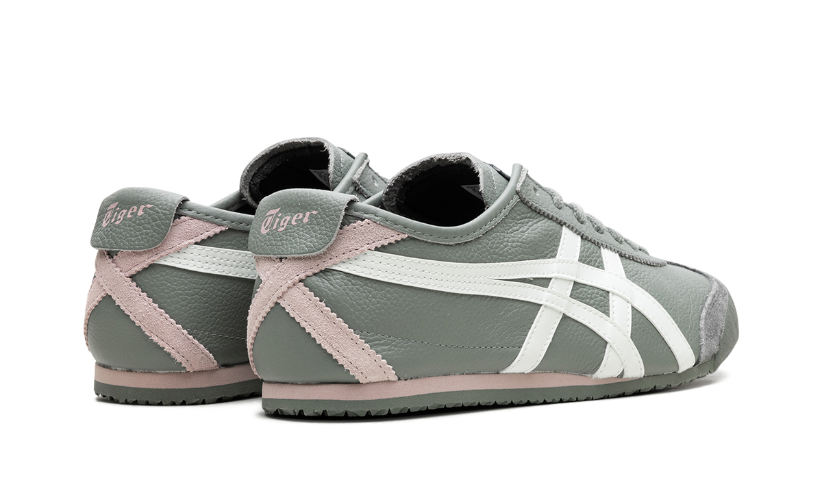 Onitsuka Tiger Tiger Mexico 66 Monument in Blue 133818 - product image from the listing.