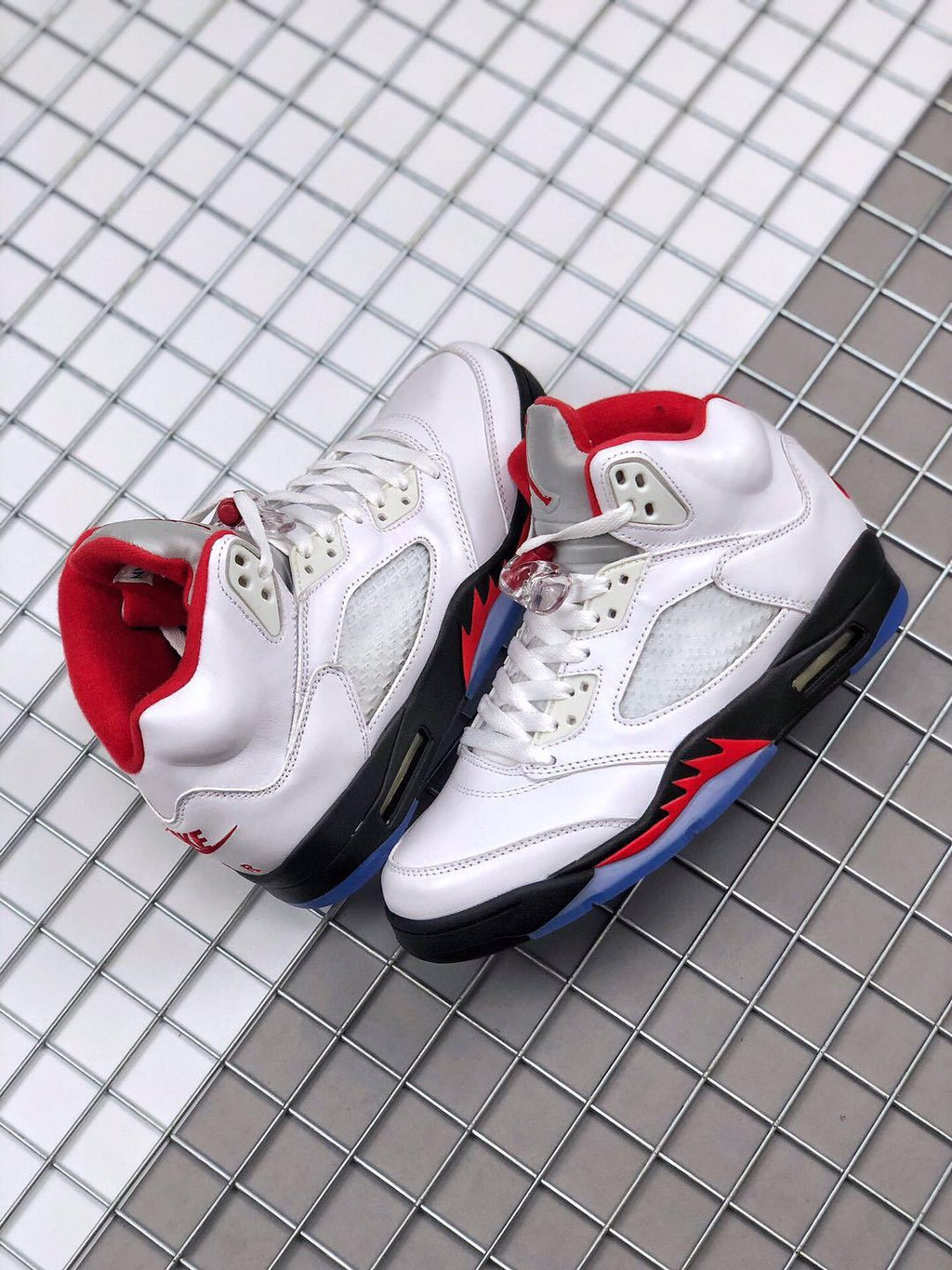 Air Jordan 5 Fire Red High-Top Sneakers - product image from the listing.