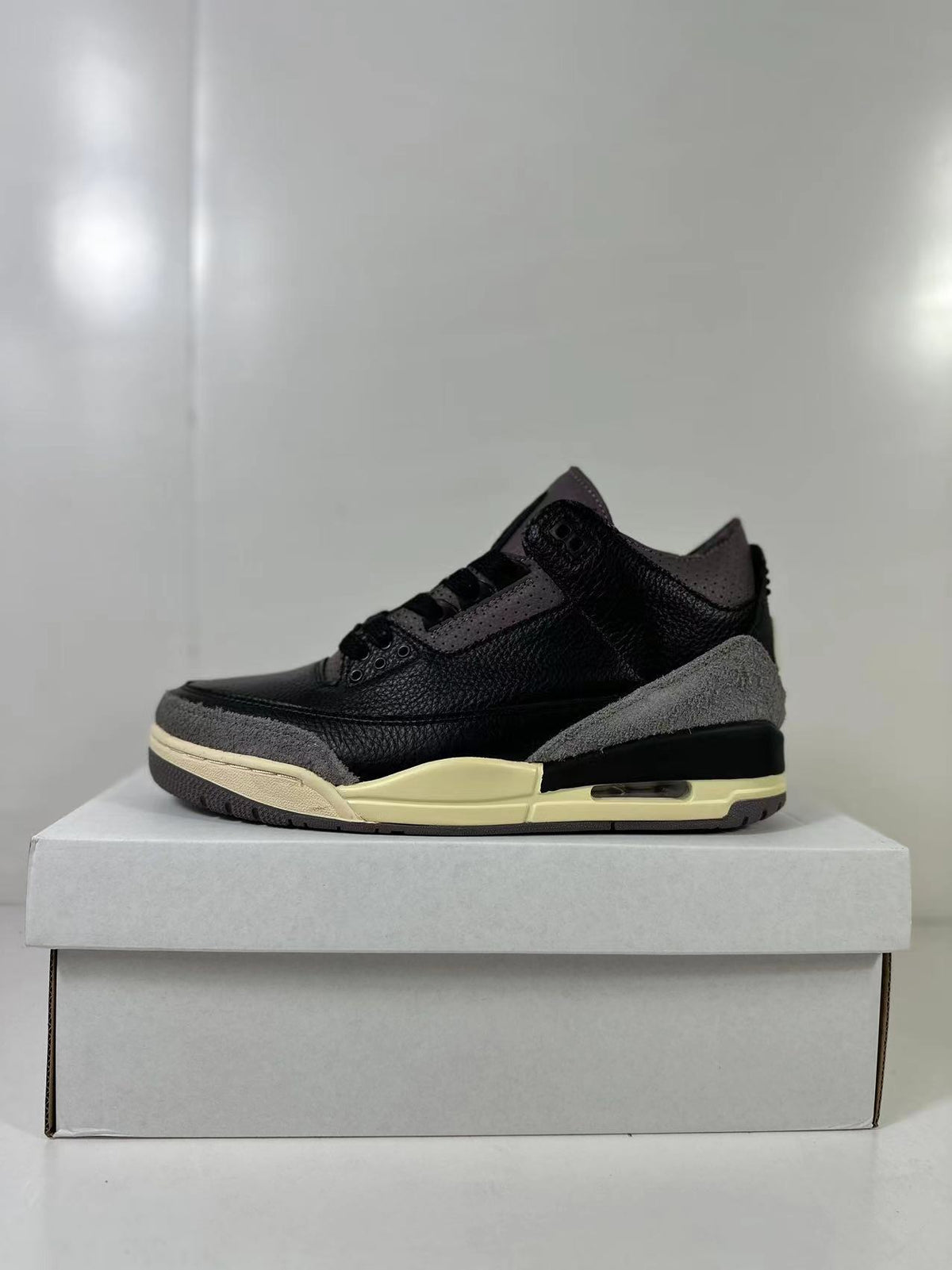 Air Jordan 3 Retro Black Purple FZ8411-001 Sneakers - product image from the listing.