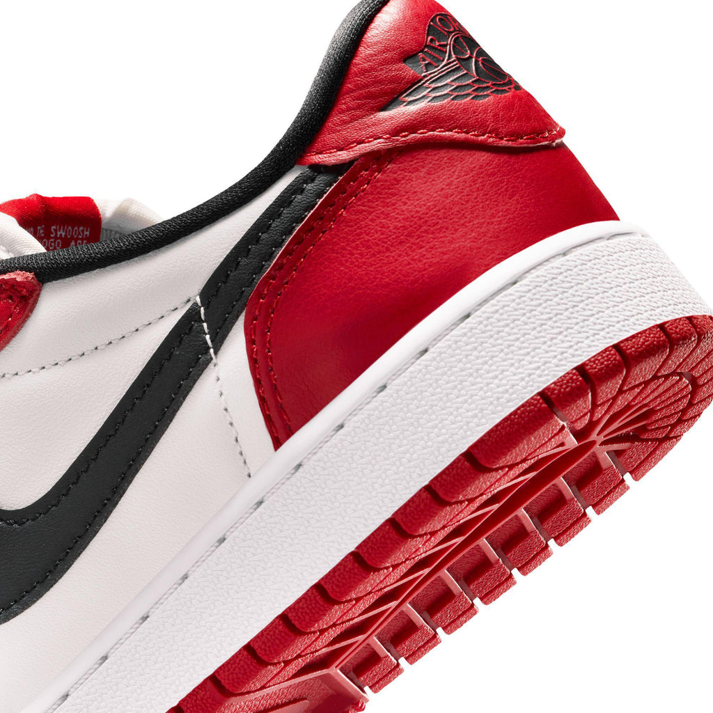 Chicago — Air Jordan 1 Retro Low Gradeschool — product image