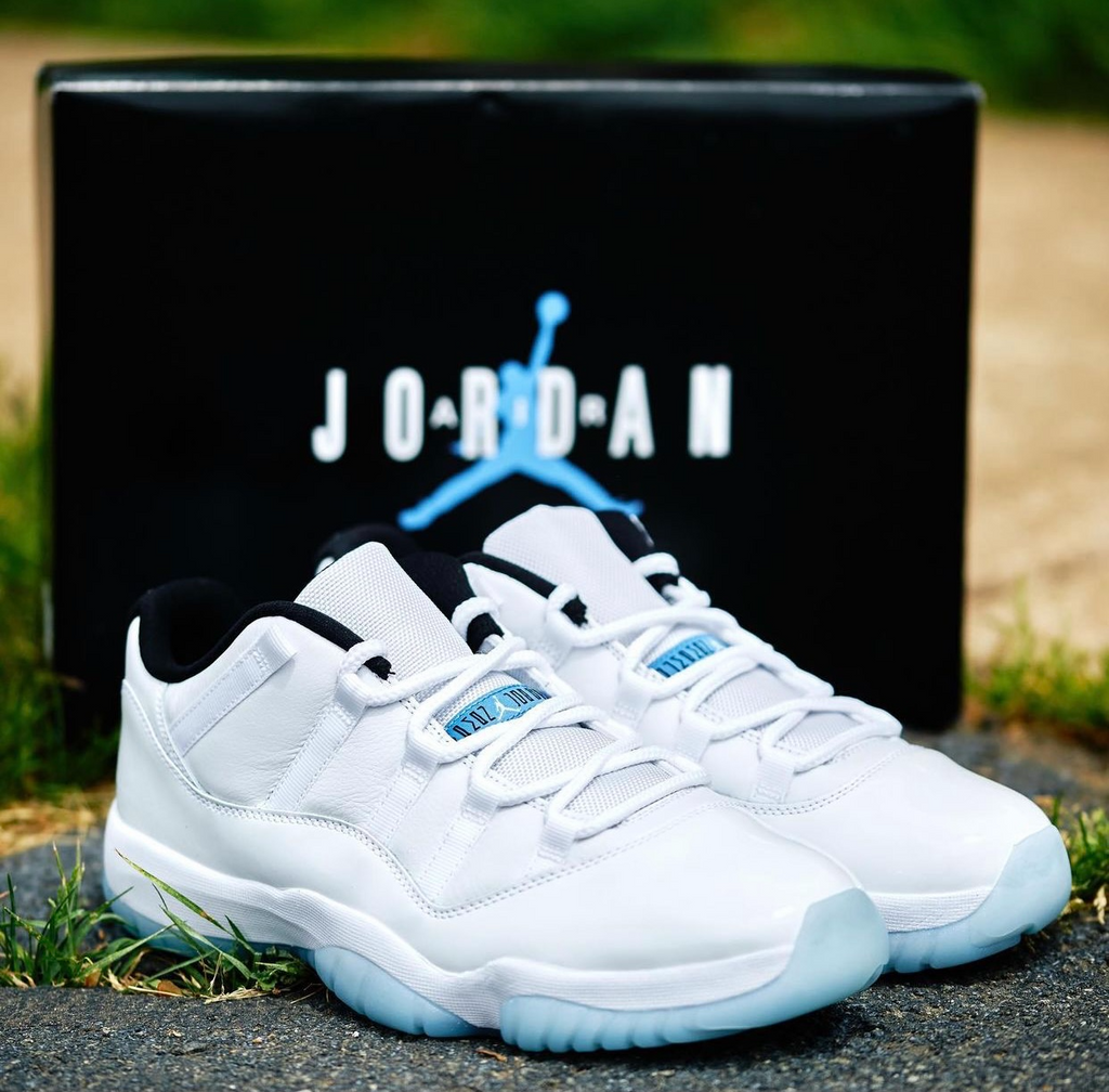 'Legend Blue' - AV2187 117 — Air Jordan 11 Low