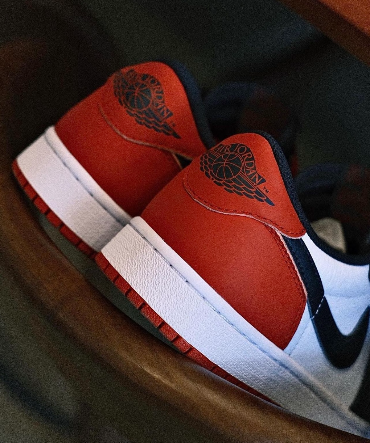 Black Toe — Jordan 1 Retro Low OG