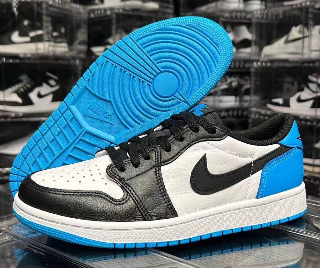 UNC — Jordan 1 Retro Low OG